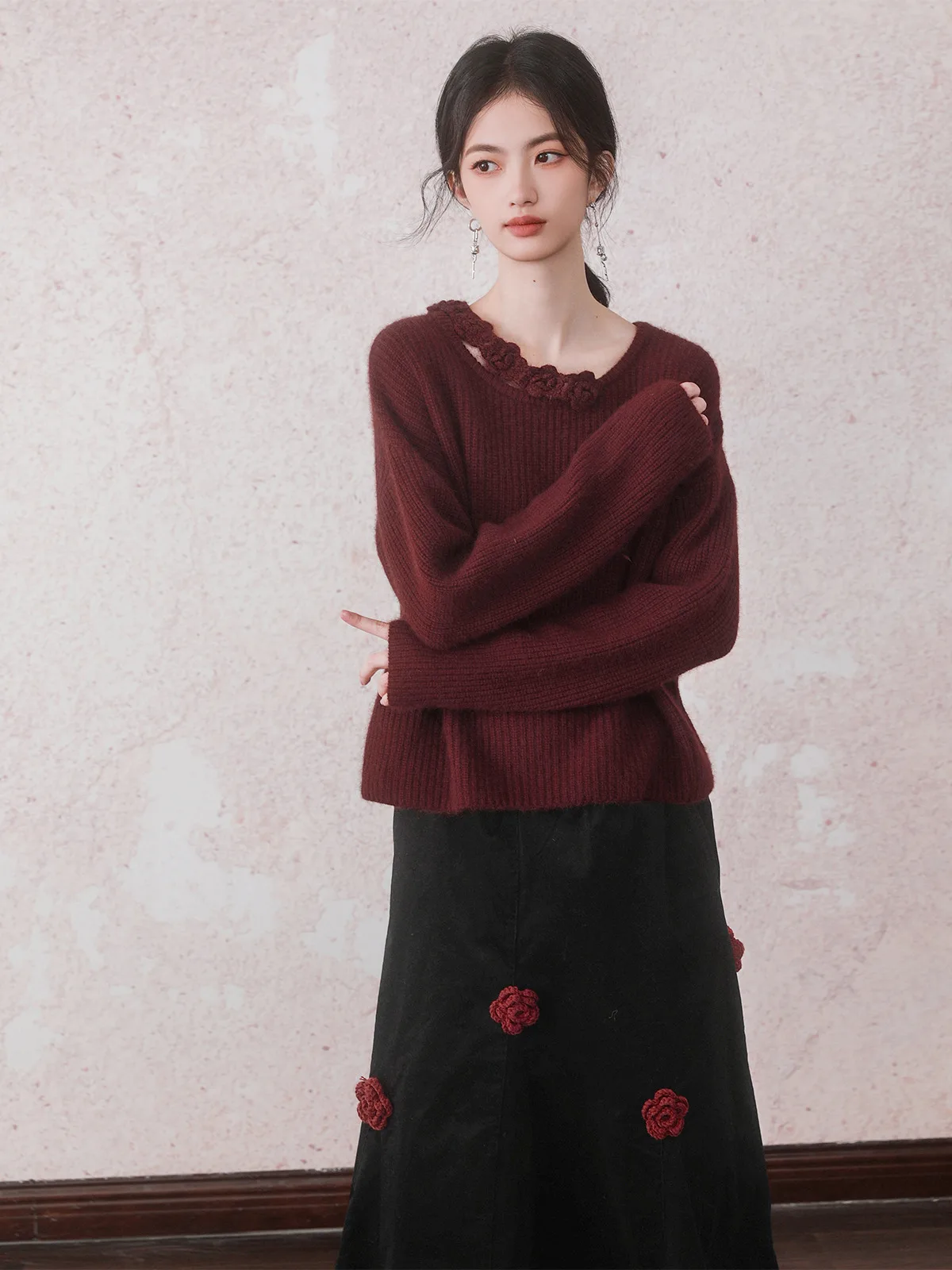 

Red Hooked Flower Sweater INGKO 2025 Autumn Winter Cisas New Year Tea Aosphere Date Night Outfit Casual Comfortable Kni...
