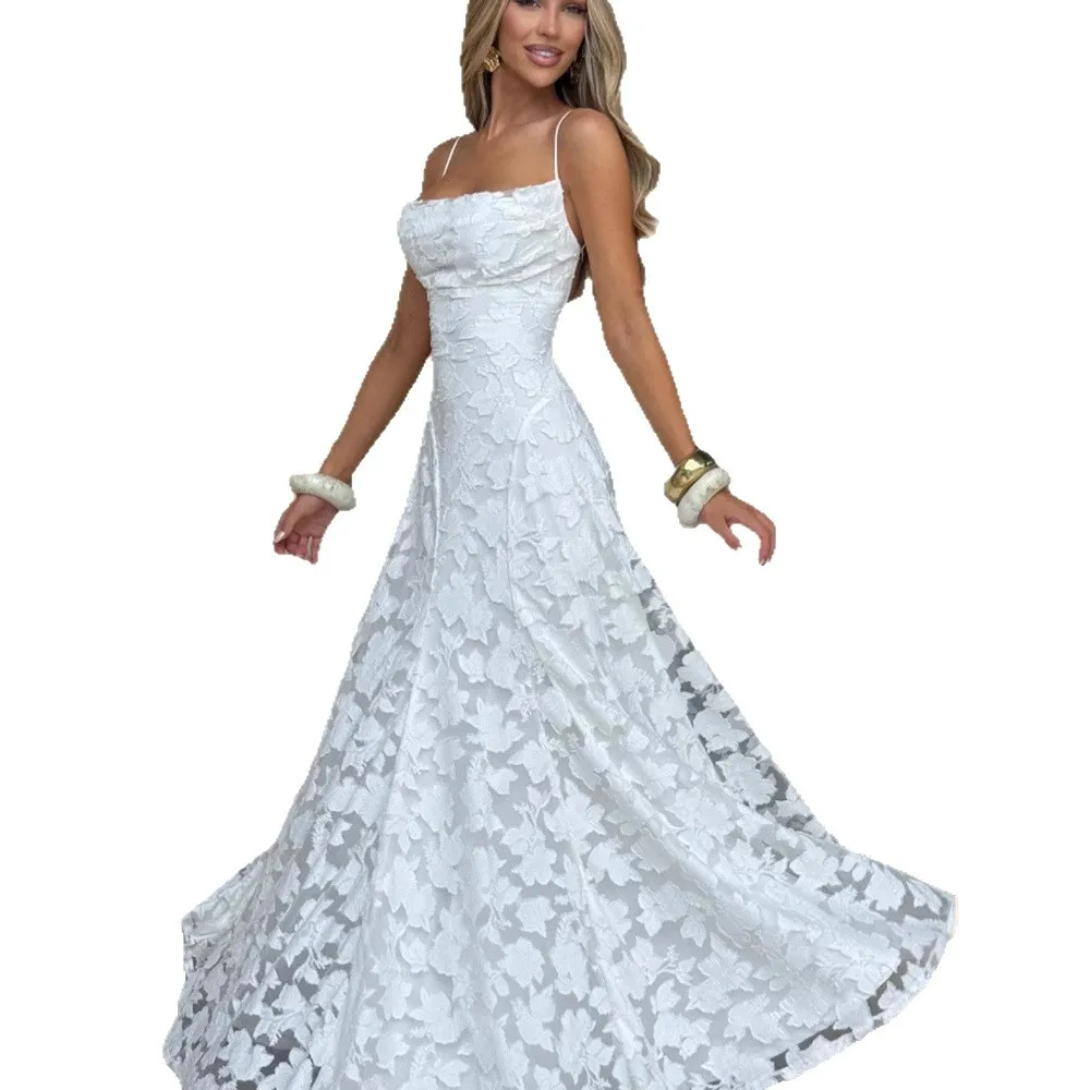 เสื้อผ้าแฟชั่นฤดูร้อน 2025 สำหรับผู้หญิง สายไขว้ ผ้าโพลีเอสเตอร์ถัก ดีไซน์เซ็กซี่ ทันสมัย