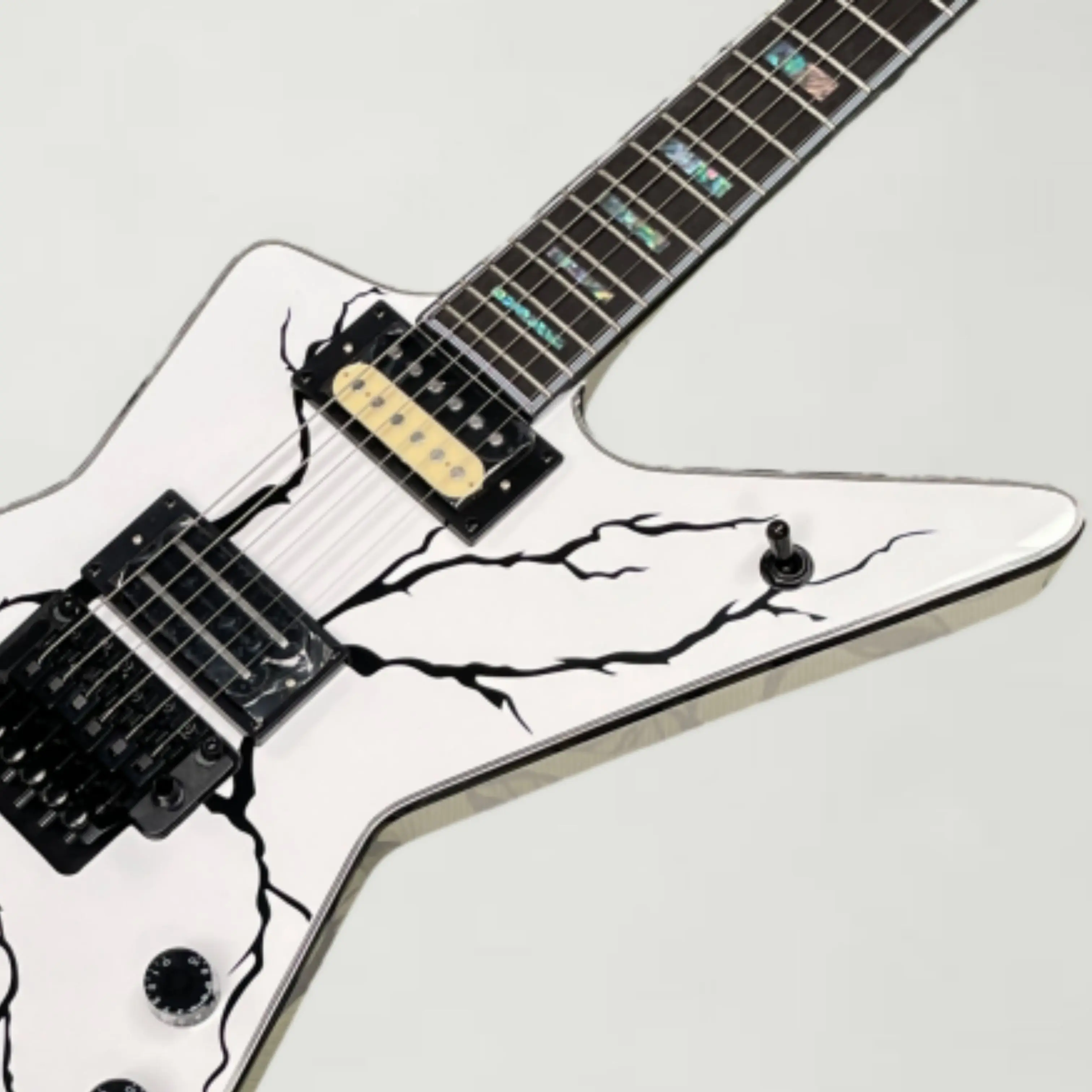 Electric Guitar White Finish With Black Crackle Pattern Guitars,Punchy Full Tone For Rock Music Hobbyists And Recording Guitarra