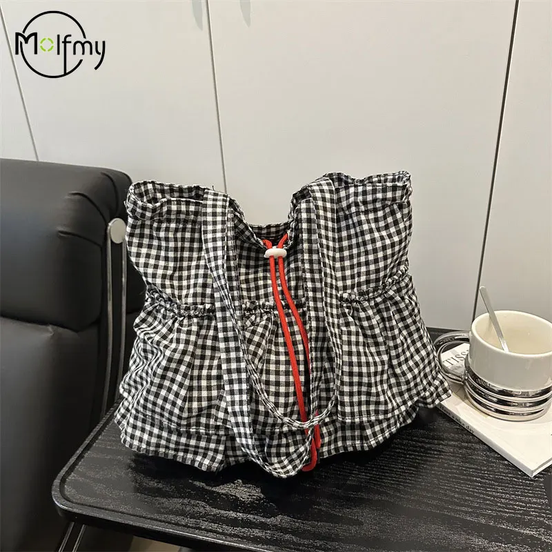 Women's Tote Bag Ru… - image