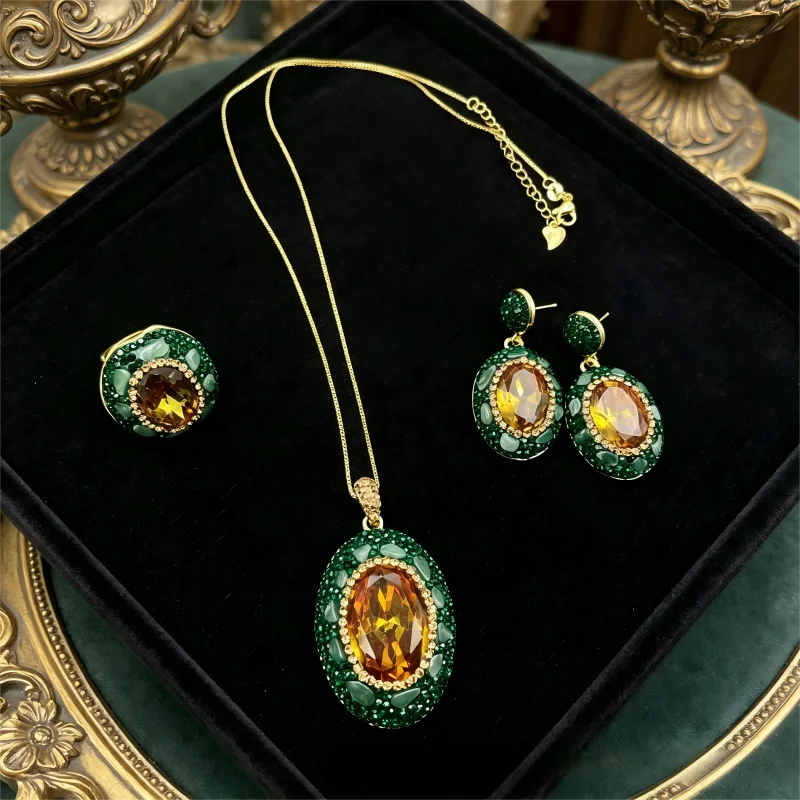 Zultanite Color Changing Crystal Pendant Necklace Green Rhinestone Women Fine Party Accessories