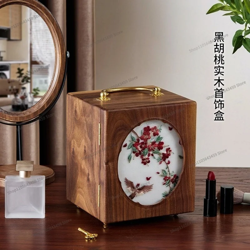 Wedding necklace with lock birthday gift box storage box jewelry wooden wedding hand jewelry box exquisite high-end jewelry