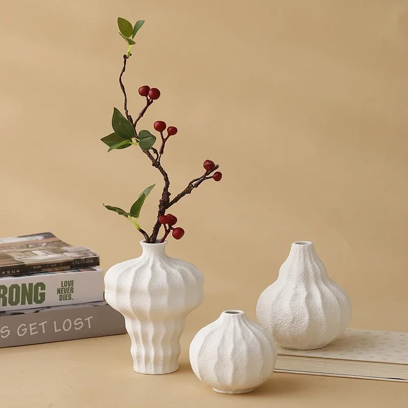 Ceramic white vase Home Living Room Plastic Chic Vase Waterculture vessels inserting dried flowers