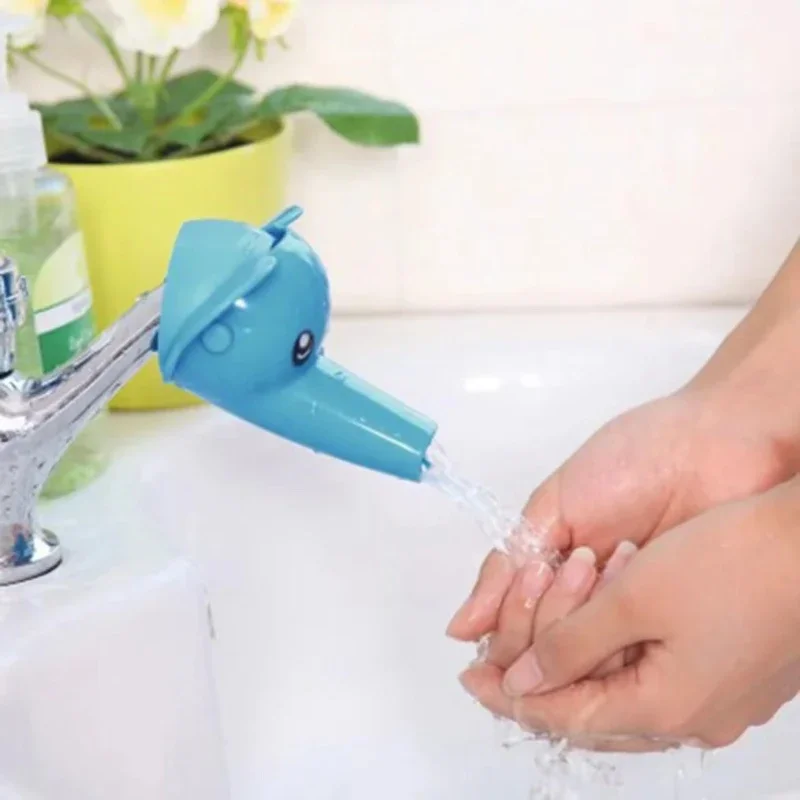 New Animal Faucet Extender Kids Baby Children Help Washing Hands Sink Water Tap Extender Splash-proof Spout Extension Bath Toys