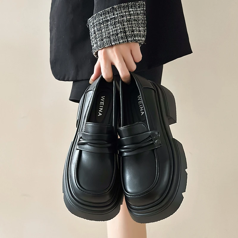 

Женские лоферы на высоком каблуке, женская обувь, увеличивающая рост, маленькие кожаные туфли в британском стиле для женщин, черные одинарные туфли