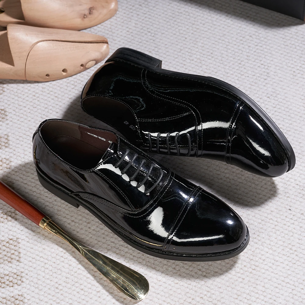 Luxury Mens Oxfords Genuine Patent Leather Solid Cap Toe Wedding Party Dress Shoes for Men Lace-Up Career Office Formal Footwear