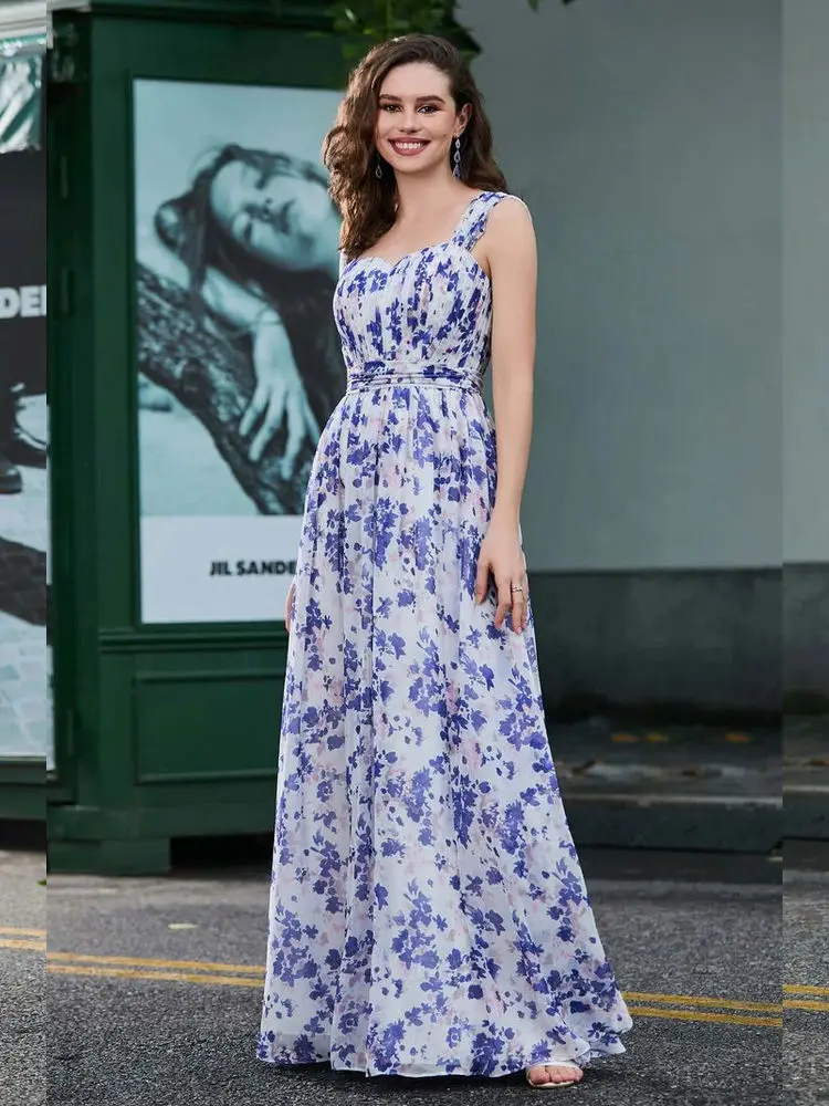 فستان طويل من الشيفون على شكل قلب مطوي