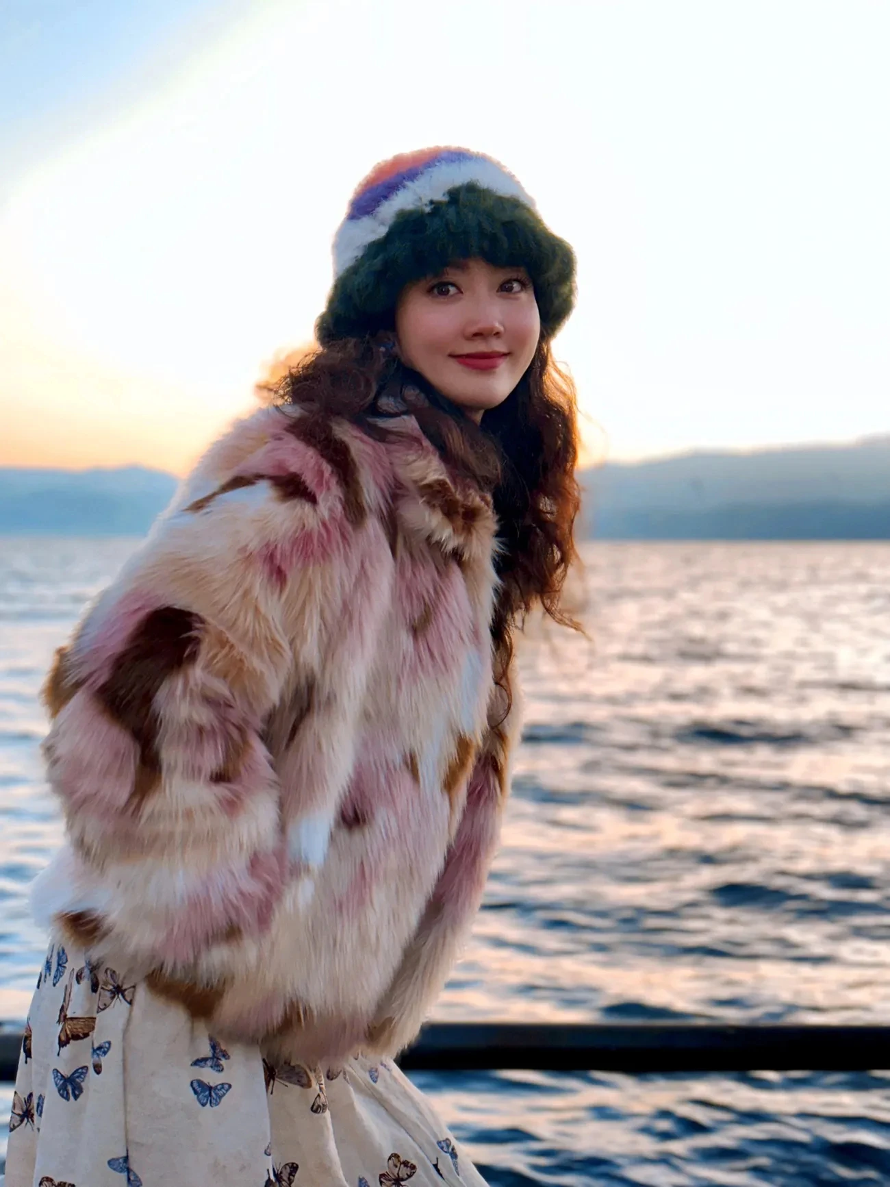 

2025 Vintage Winter Women' S Y2k Clothes Japanese Thicked Warm Tops Mujer Fashion Sweet Loose Cardigan Coat Tie Dye Faux Fur