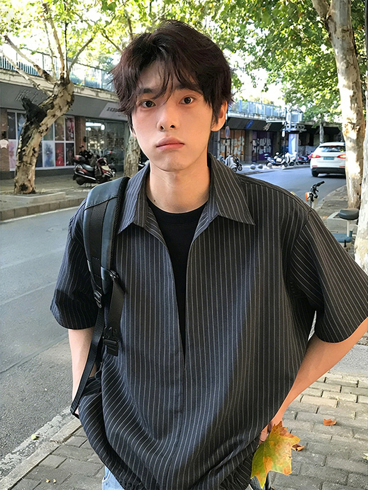 

Vintage Preppy Style V-Neck Striped Short Sleeve Shirt Men Summer Youth College American Retro Shirt Loose Fit Casual Style
