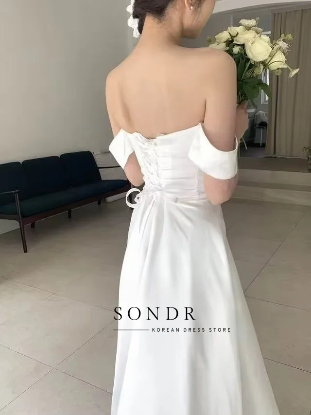 Sondr Elegant Korea Off the Shoulder Wedding Dresses A-line Simple Bridal Gown Floor-Length Photo Shoot Dresses Customized