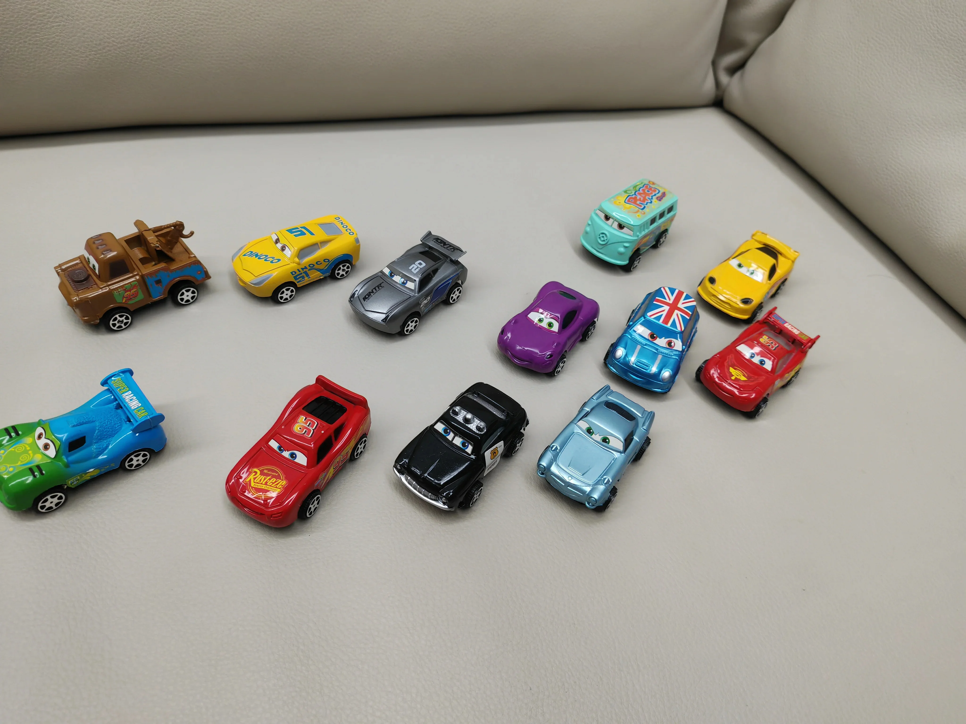 12 قطعة سيارات البرق ماكوين بيكسار القوة الخلفية جاكسون ستورم ماتر نموذج سيارة مرافقة دمية لعبة المركبات هدايا أعياد ميلاد للأطفال