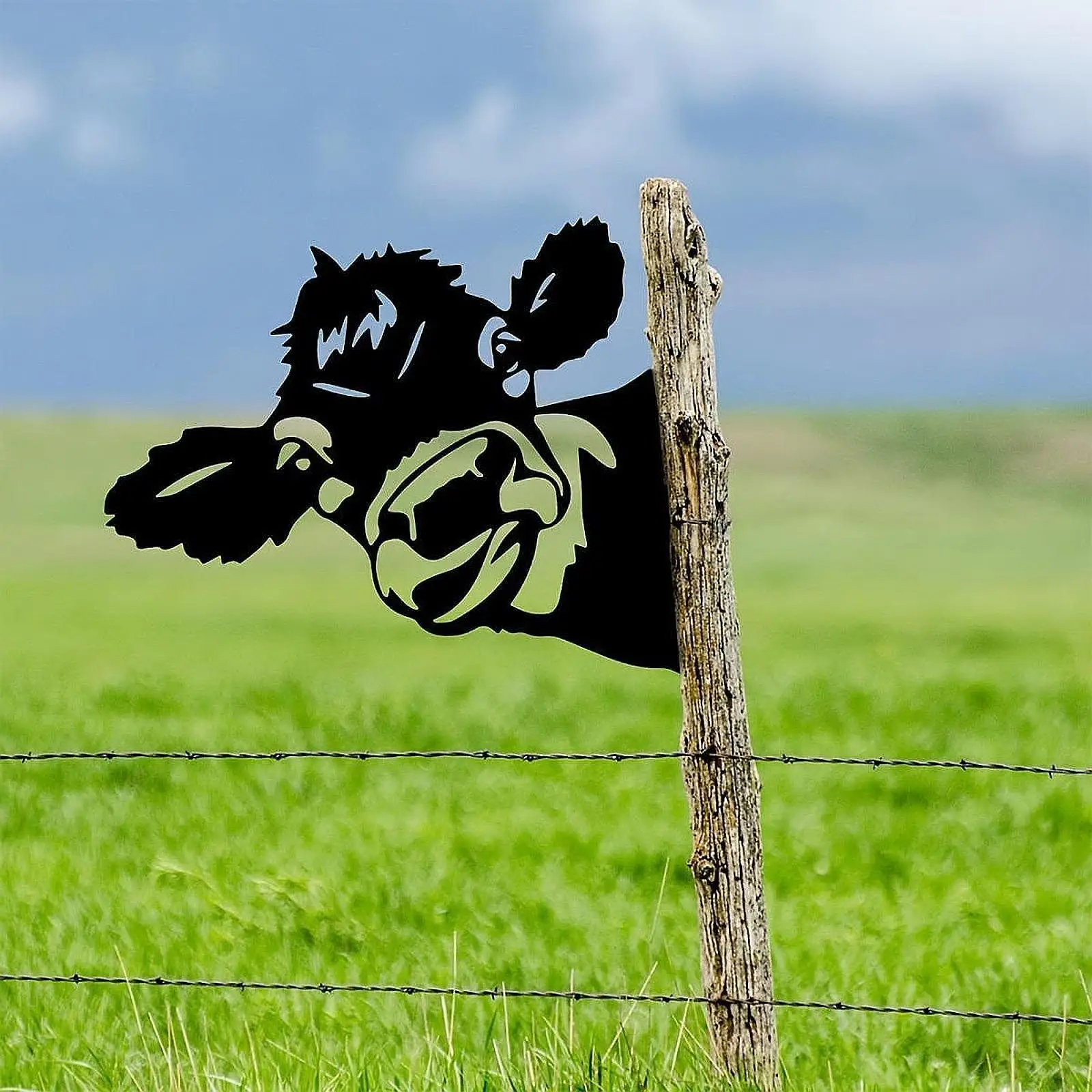 

2D Cow Head Metal Art Garden Decoration Wall Decor Cow Head Silhouette Animal Yard Art for Entryway Patio Ranch Fence Backyard