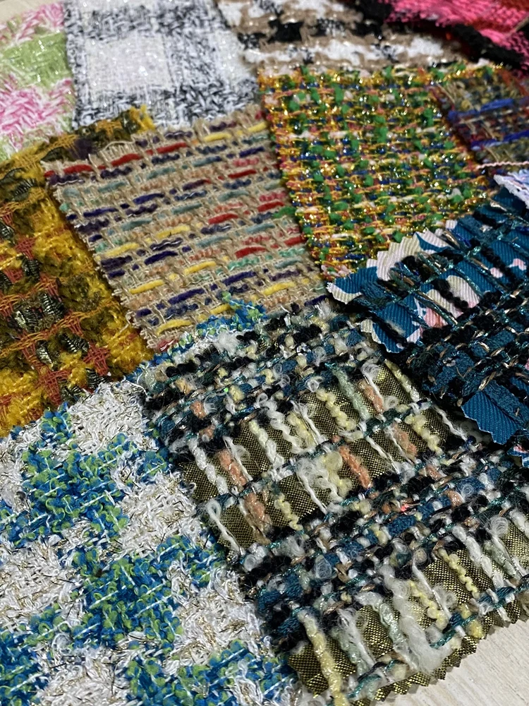 

Модная твидовая ткань ручной работы Mingyu в стиле «Маленький аромат» с цветочным узором, грубая пряжа, материал для одежды, домашняя губчатая подкладка