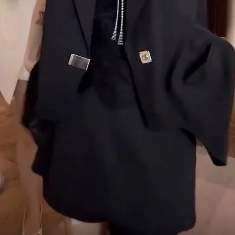 Irregular suit vest suit female summer European fashion sleeveless suit jacket shorts thin coat pants two pieces.