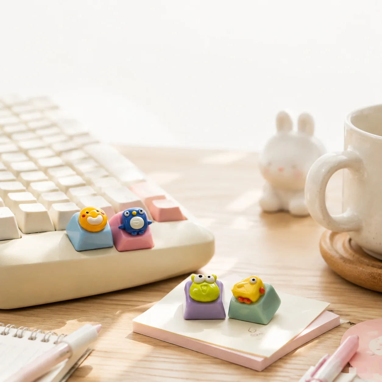 Cute Animal Keycaps 4PCS Random WASD Arrow Keys Kawaii Artisan Custom Novelty Set DIY for Mechanical Keyboard Cherry MX Pastel