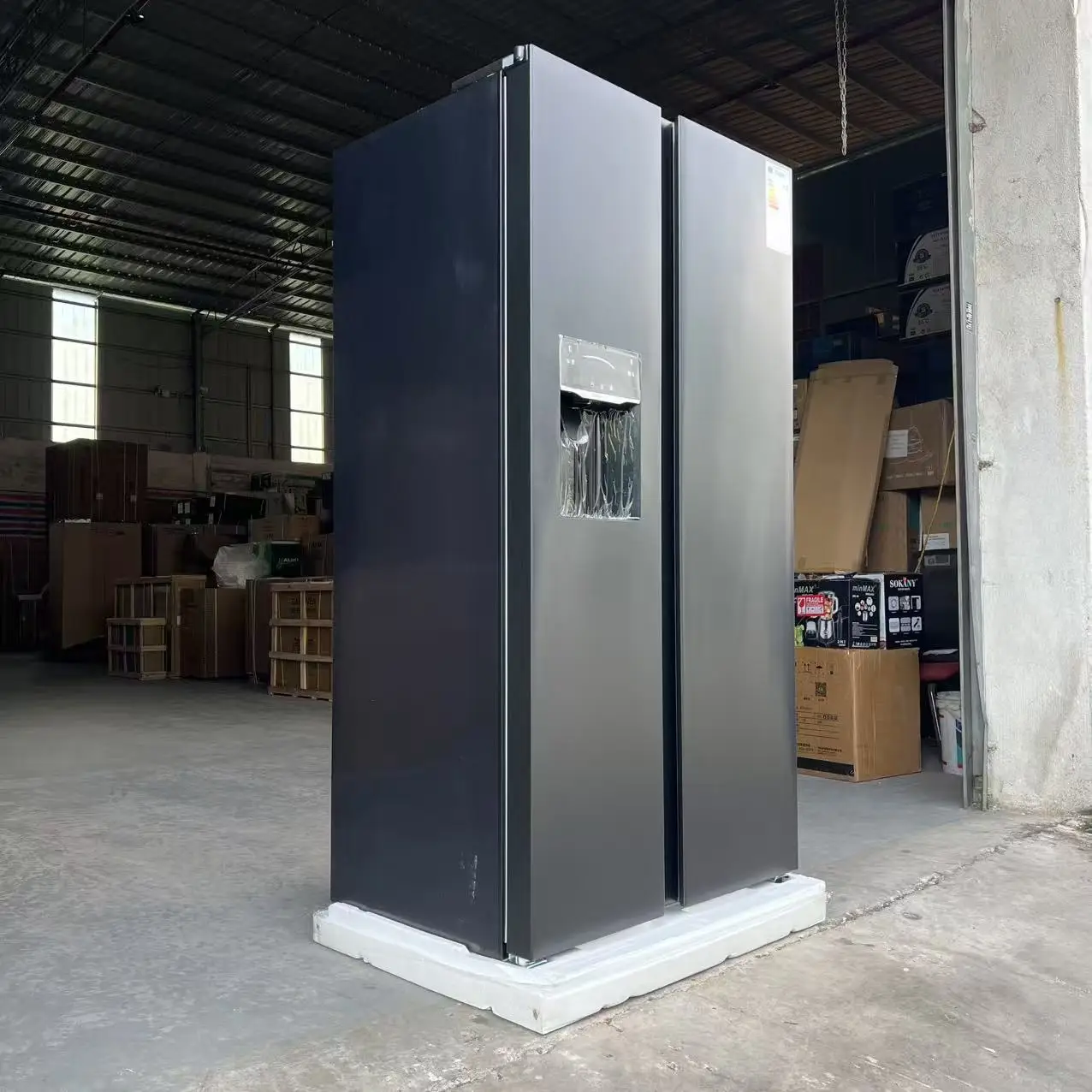 Double Door Fridge With Ice Maker 600L Dark Grey Color Side by Side Refrigerator Air Cooled Frost Free Inverter 220V Good Price