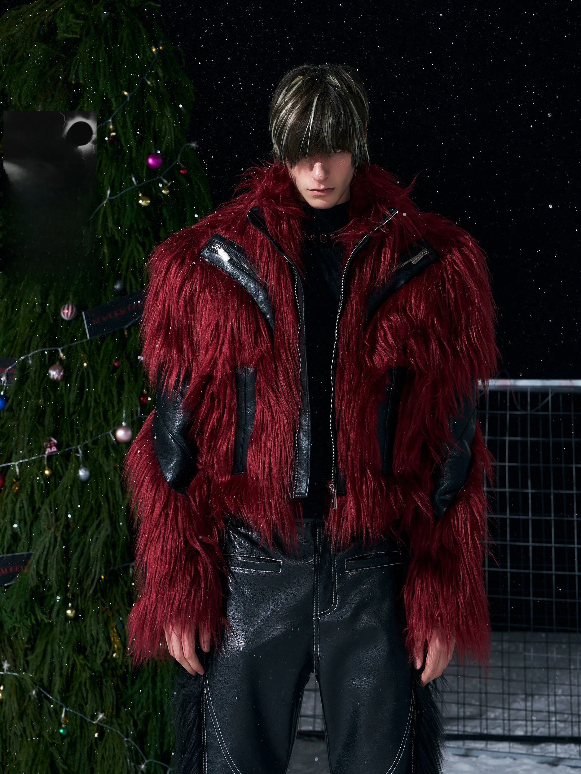 

Красная мужская зимняя куртка из искусственного меха в стиле пэчворк, оригинальная короткая хлопковая теплая куртка-сэндвич из кожи, молодежная повседневная модная верхняя одежда