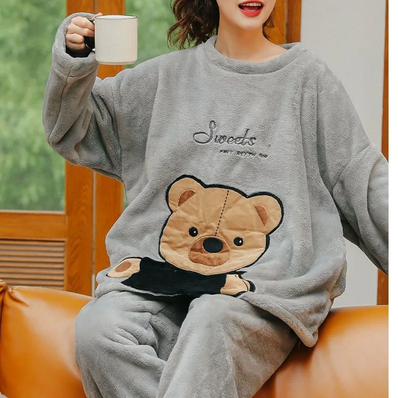 2PCS/Set Thickened Warm Fashion Autumn and Winter Pajamas Long-Sleeved Women Coral Velvet Cute Cartoon Grizzly Bear Comfortable