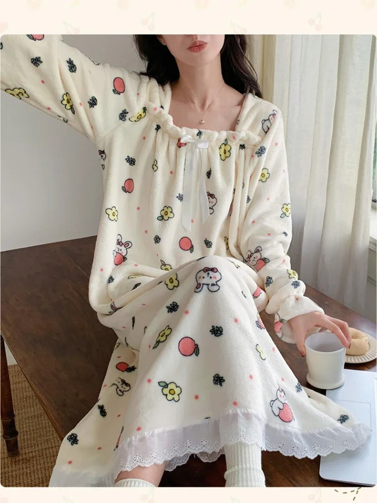 Plus Size Flannel Pajamas Women\'s Autumn and Winter Sweet Cartoon Long-sleeved Nightgown Thickened Winter Warm Student Sleepwear