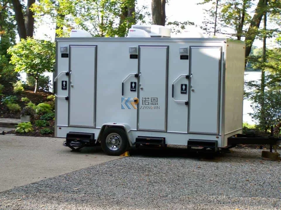 รถเทรลเลอร์ชักโครกเคลื่อนที่แบบเหยียบธรรมดาที่ดีที่สุดเคลื่อนย้ายได้และห้องอาบน้ำฝักบัวห้องน้ำสำเร็จรูปกลางแจ้ง