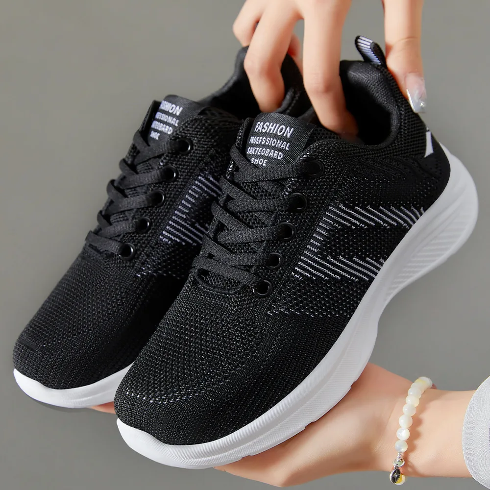 Women's Shoes Summer 2024 New Colored Mesh Breathable Sports Shoes Soft Sole Lightweight Casual Shoes for Women