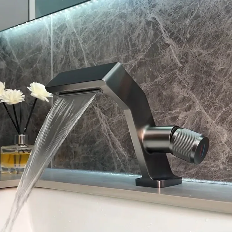 

Gray Bathroom Faucet Modern Bathroom Basin Mixer Tap Chrome Wash basin Single Handle Hot and Cold Waterfall