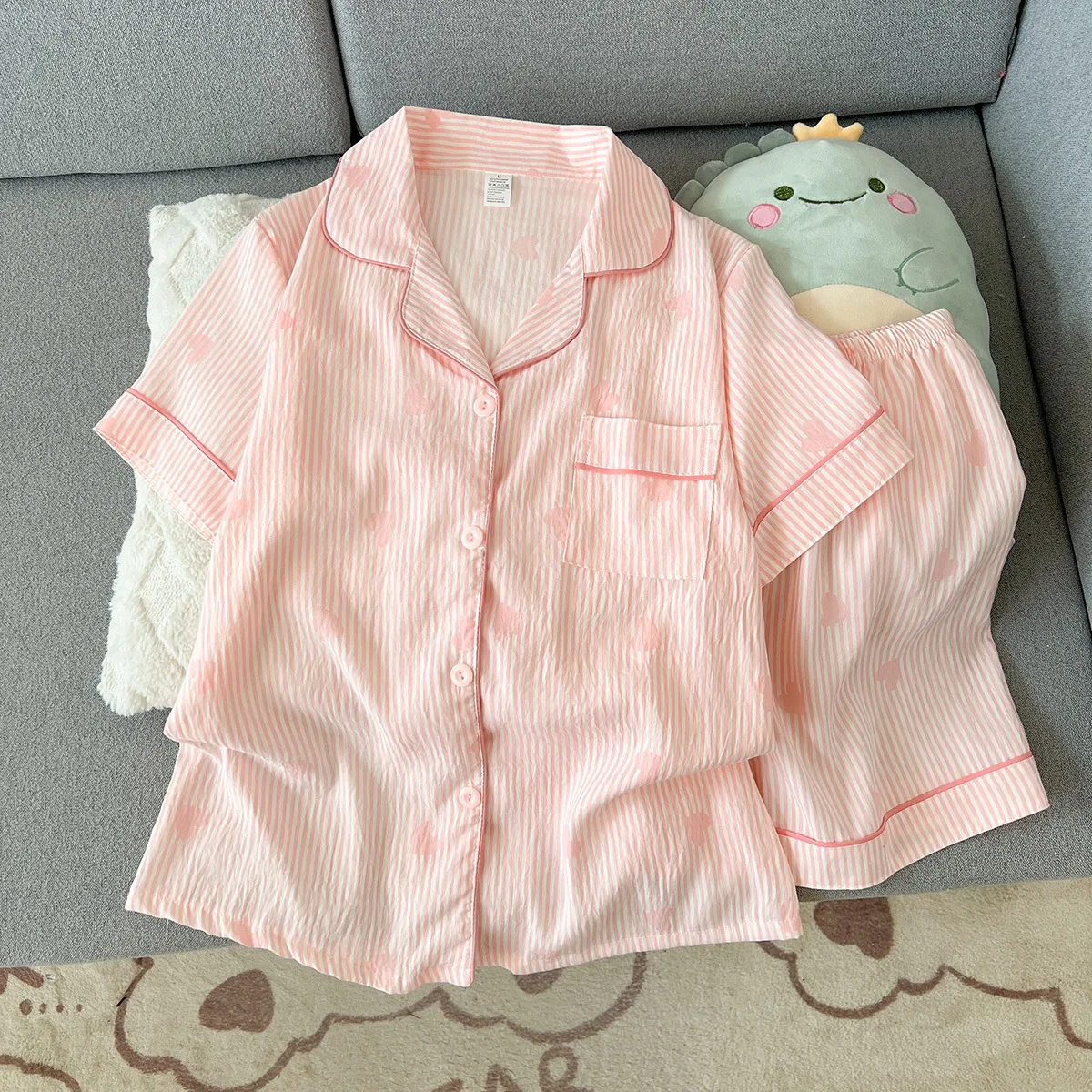 

Летняя женская пижама с коротким рукавом: комфортная, популярная, в полоску, с бантом, розовая, для студенток, домашняя одежда, ночная сорочка