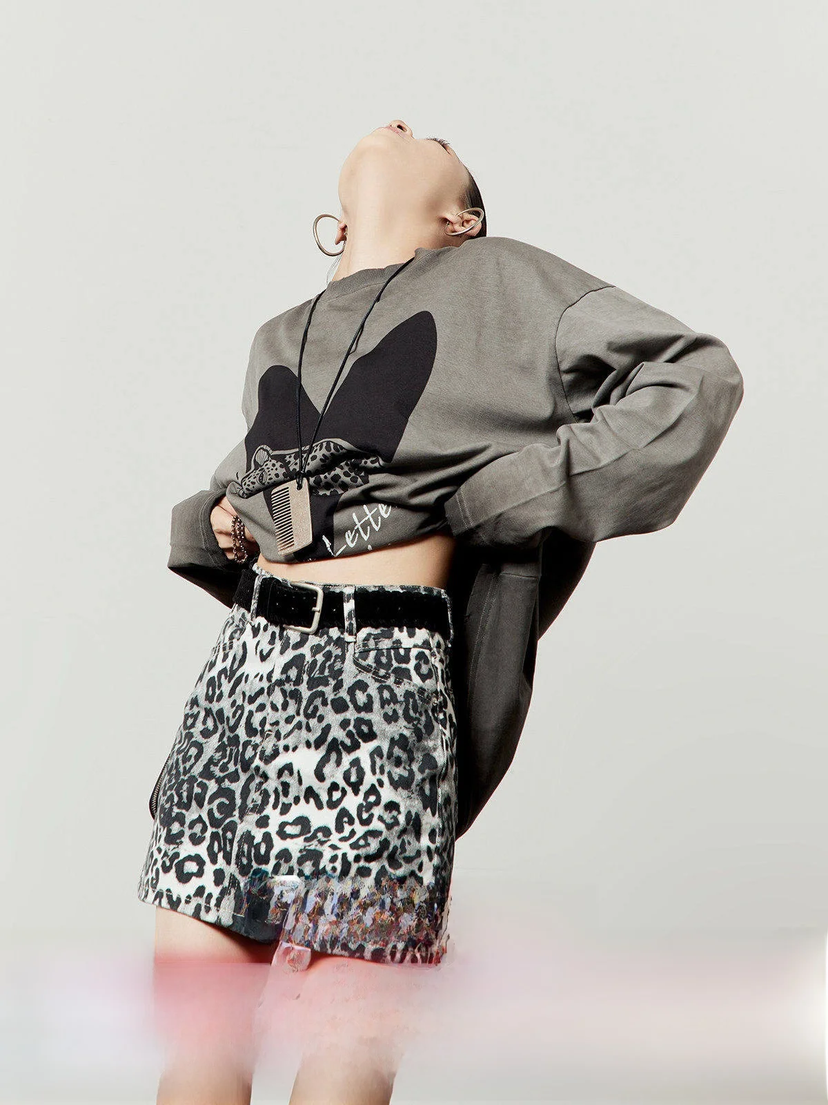 

Женская футболка с длинным рукавом и круглым вырезом, свободного кроя, из хлопка, с принтом, повседневная, осенняя новинка, бренд Zhou Li Wu