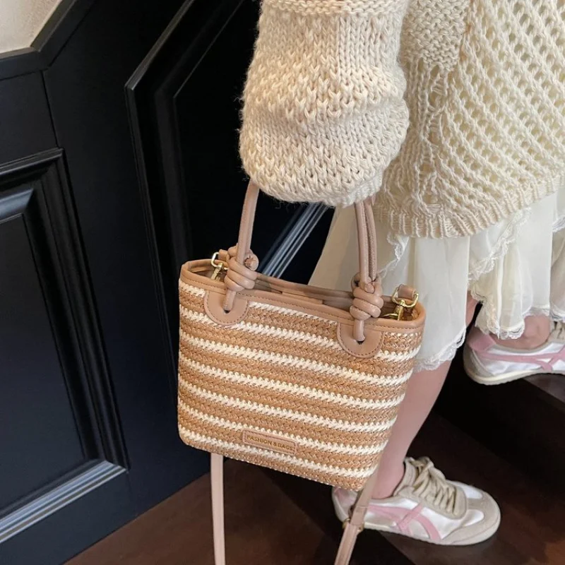 حقيبة يد نسائية مصممة شهيرة من الجلد النباتي مع حزام قابل للإزالة للتسوق في المكتب للنساء