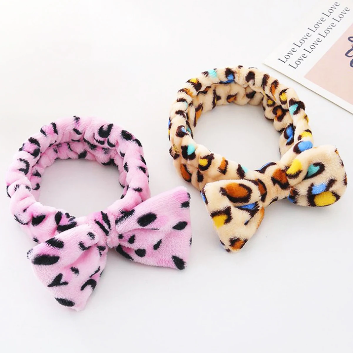1 pc Leopard Print Spa Headband for Women Skincare Makeup Headband Soft Coral Fleece Bow Hairband Party Favors Goody Bag Stuffer