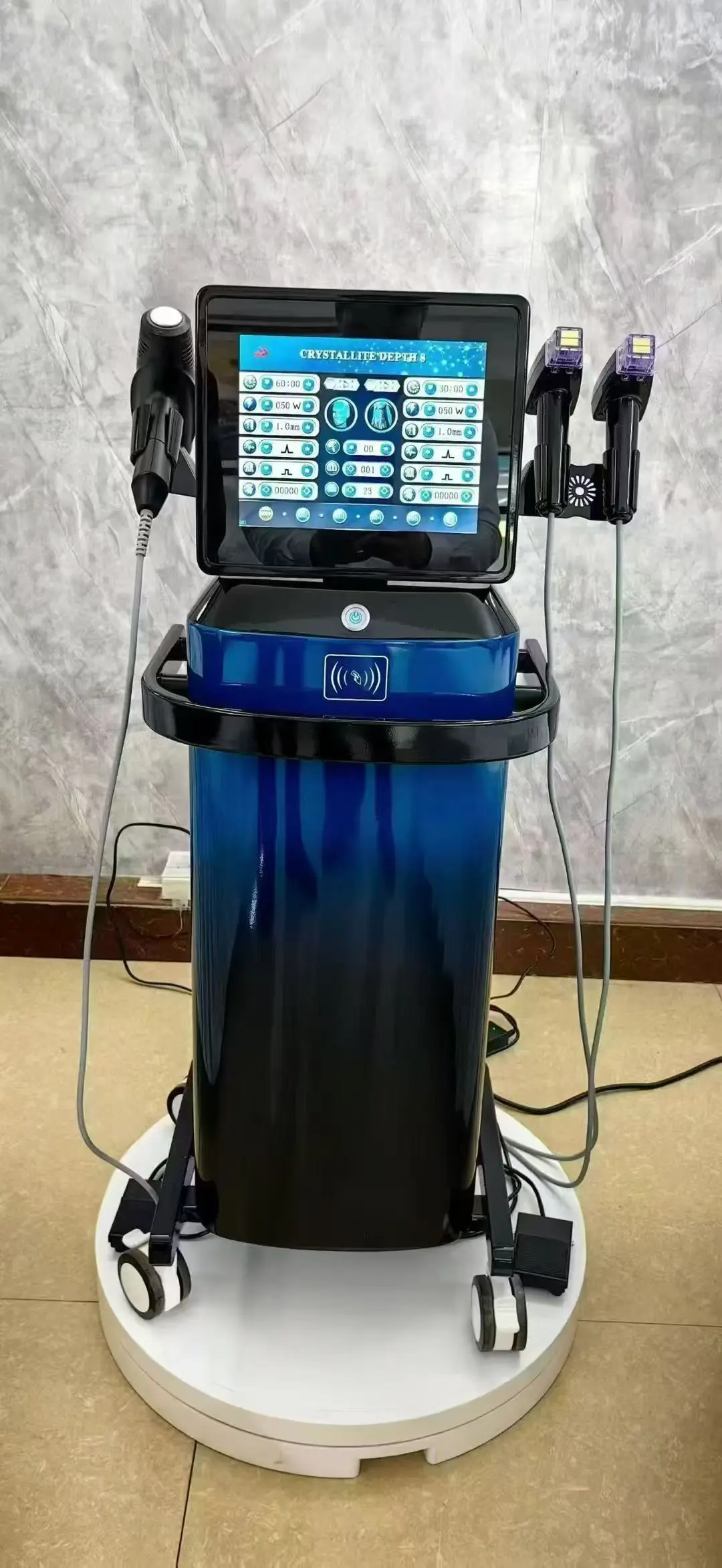 

Сертифицированный CE вертикальный охлажденный молоток: INMODE Morpheus 8 — это вертикальное охлажденное молоточное оборудование «три в одном», встроенное.