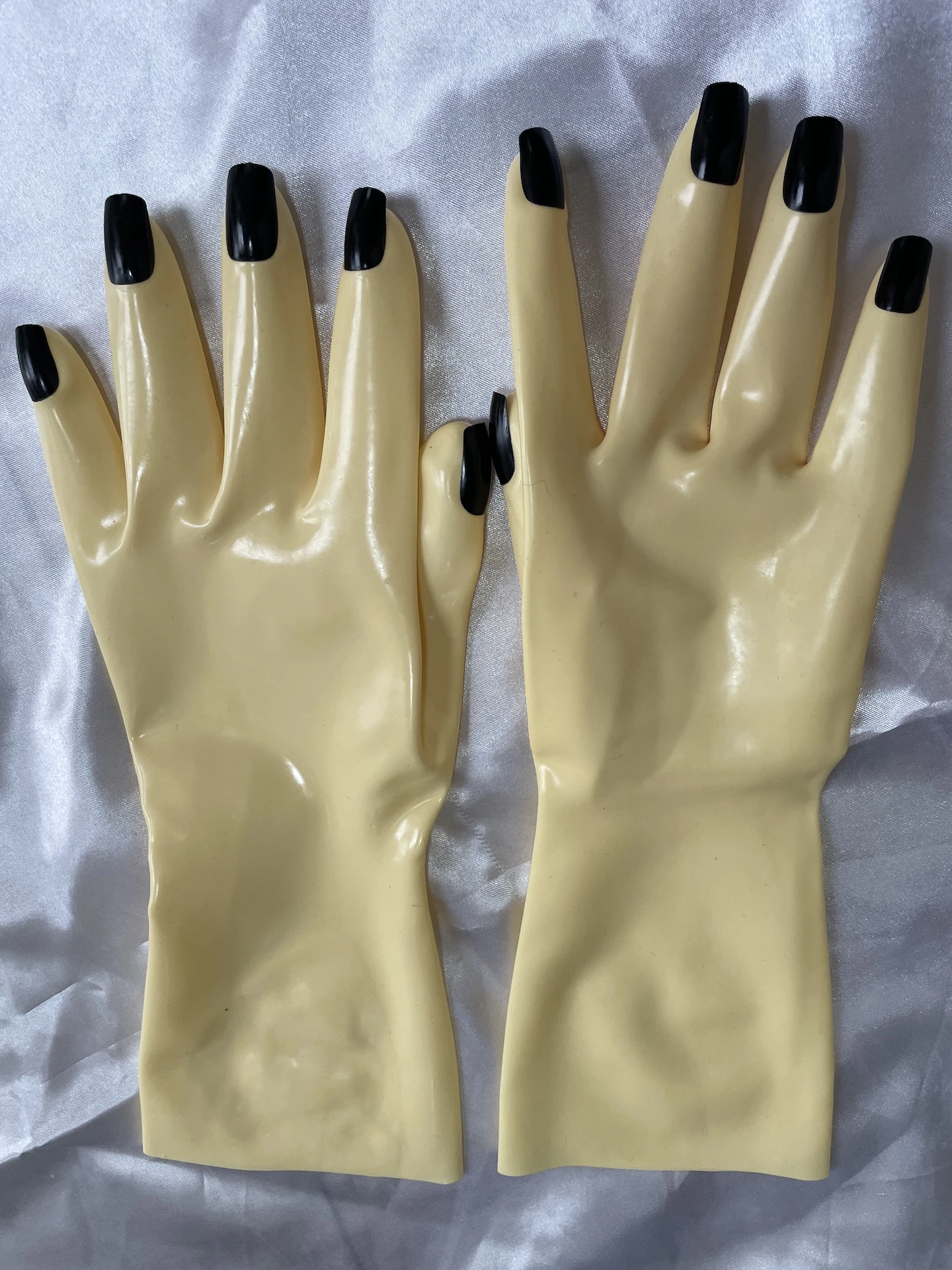 Men's Fetish Unisex Flesh Latex Rubber Zentai Short Gloves With Nails Art Cosplay Kigurumi Gloves For Crossdresser