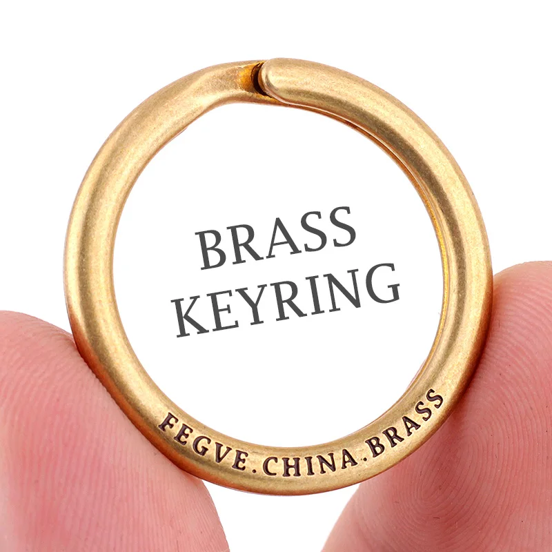 Brass Titanium Zirconium Stainless Steel Key Rings Keychains Buckle Man Luxury Car Keychain for Male Creativity Gift Wholesale