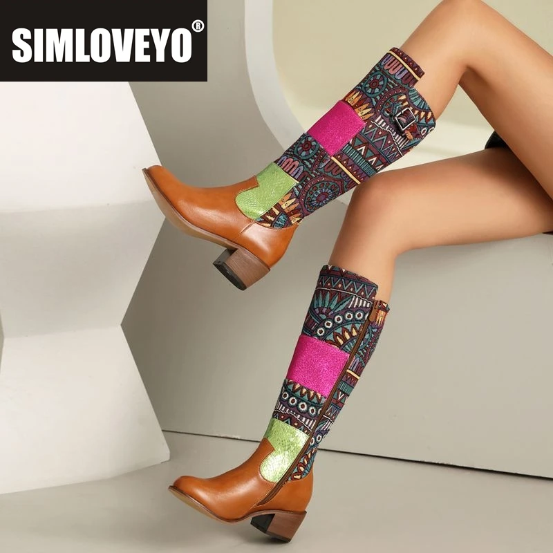

SIMLOVEYO Женские ботинки для верховой езды в стиле ретро, на массивном каблуке 4,5 см, на молнии, разноцветный принт, большой размер 44 45 46 US15, модные сапоги до колена