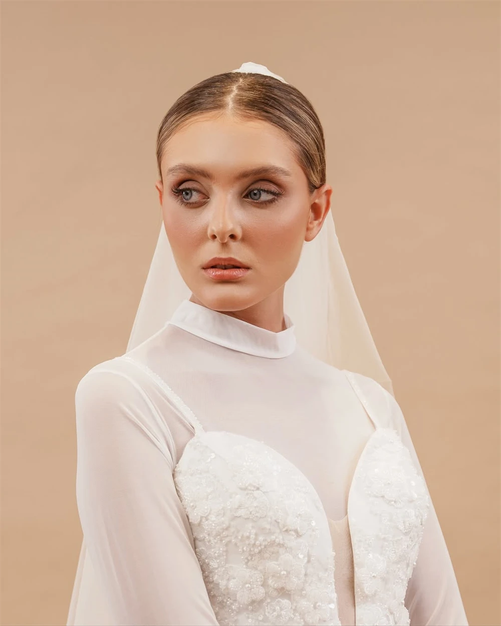 Robe de mariée robe de bal personnalisée avec détail floral 3D robe de mariée élégante avec train robe de mariée luxueuse pour les mariées modestes