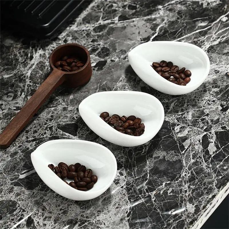 Coffee Beans Dose Trays Ceramic Coffee Bean Dosing Measure Shovel Saucer Pure White For Espresso Coffee Accessories Barista Tool