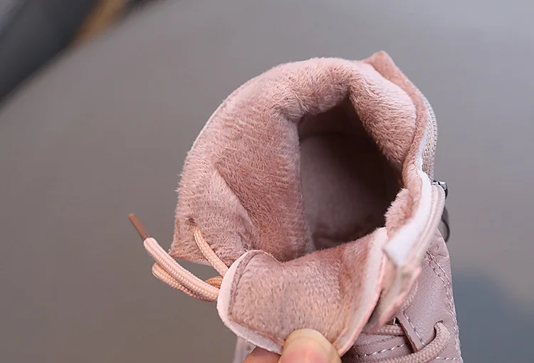 Bedruckte PU-Lederstiefel für Jungen und Mädchen, Herbst-Winter-Fleece-Kurzstiefel, rutschfeste, weiche Sohle, Freizeitstiefel, modische Kinderstiefel, Babystiefel – Detail 15