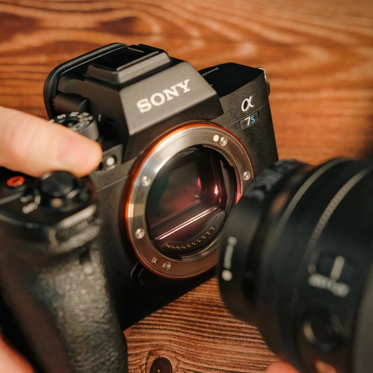 مرشحات Kase Clip-in لكاميرا Sony Alpha Series - مدمجة في التثبيت في الكاميرا المتوافقة مع أنواع مختلفة من العدسات