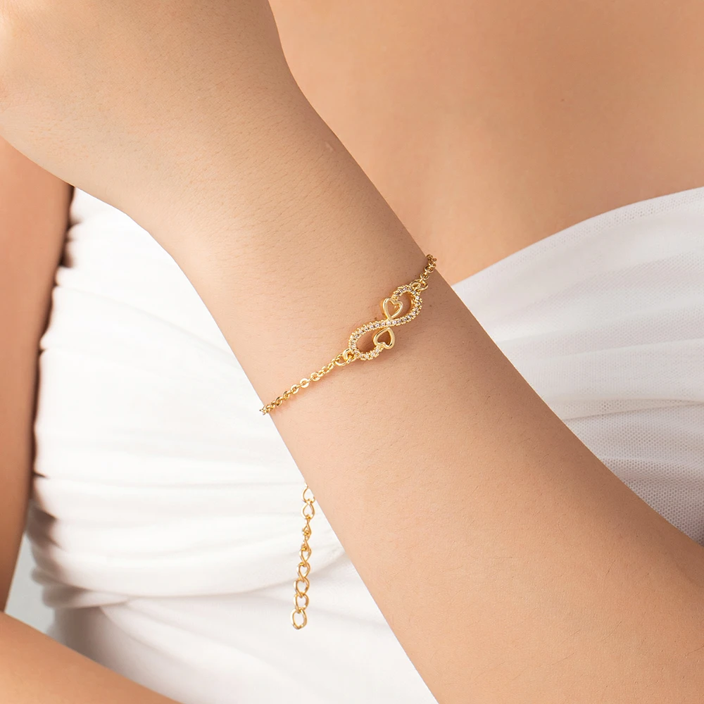 BLUESTAR New Mobius strip Bracelets for Women Copper Inlaid AAA Zircon Bling Hollow Out Heart Bracelet Chain Jewelry