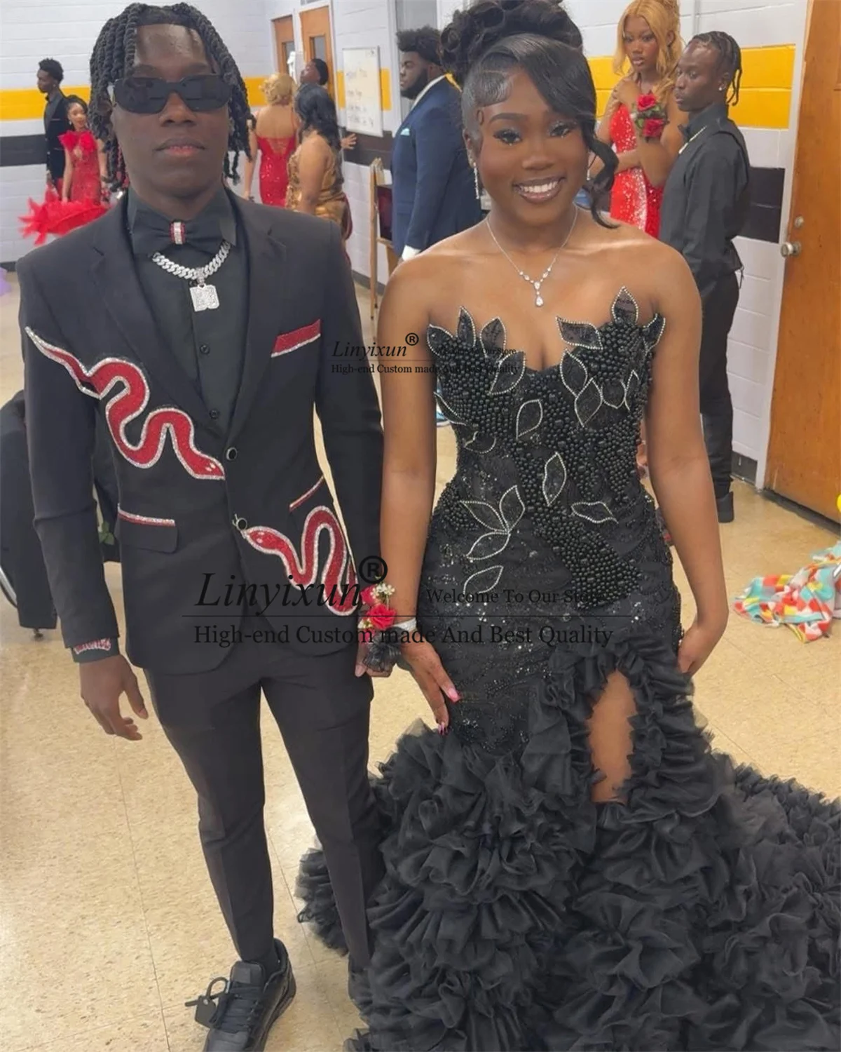 

Stunning Pearls Mermaid Prom Dress Customized Black Girls Ruffles Slit Evening Gown Aso Ebi Sexy Sleeveless Wedding Party Dress