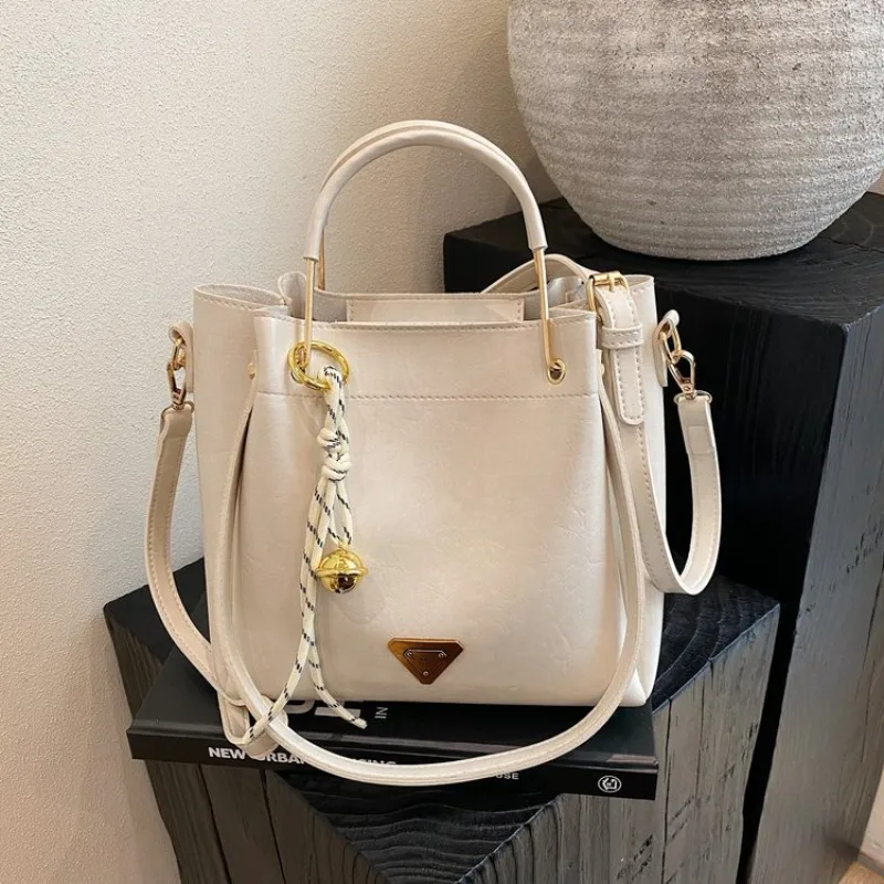 

Compact Crossbody Bag For Mature Women Adjustable Strap Multiple Ways Versatile For Different Body Types And Outfits