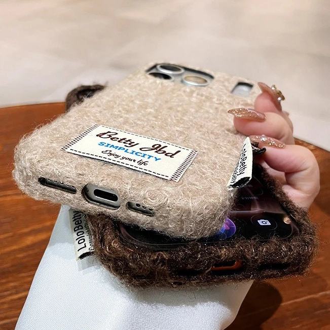 Winter Warm Cute Sweet Plush Knit Phone Case For iPhone 17 16 15 14 13 Pro Max Label Retro Art Flannel Lovely Girls Cover Gift - náhled 3