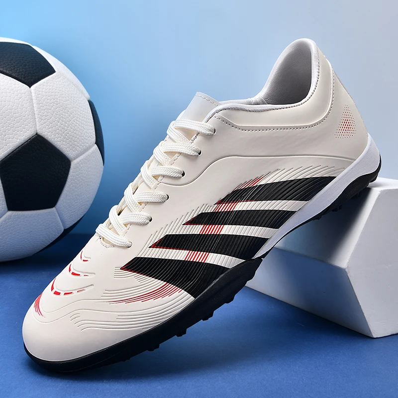 

Original Teenager Red Football Shoes Men Outdoor Grass Training Soccer Shoes for Men Comfortable Non-slip Sneakers Man35-45