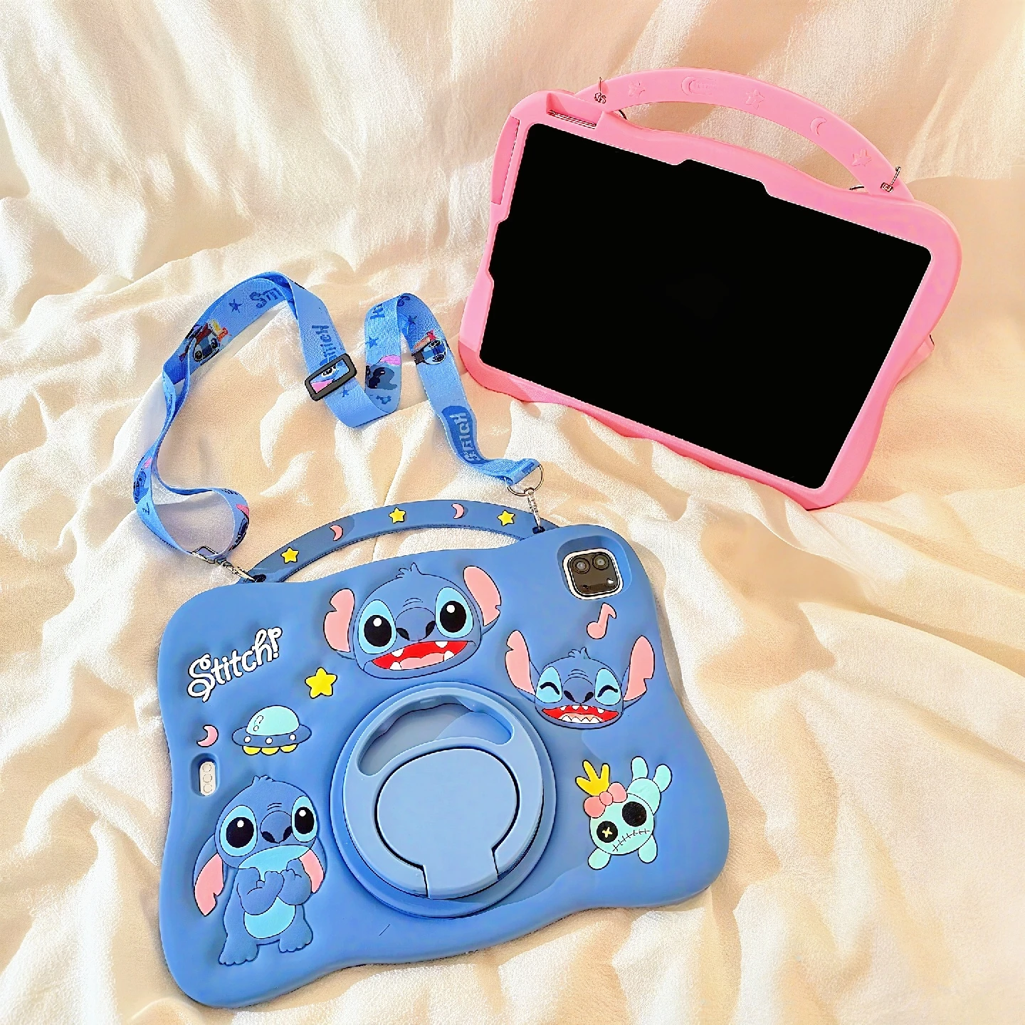 

Милый 3D-чехол с мультяшным Стичем и вращающейся подставкой для детского планшета iPad Pro 2018-2025 A16 A19 M2 M3 M4 11 дюймов 2026