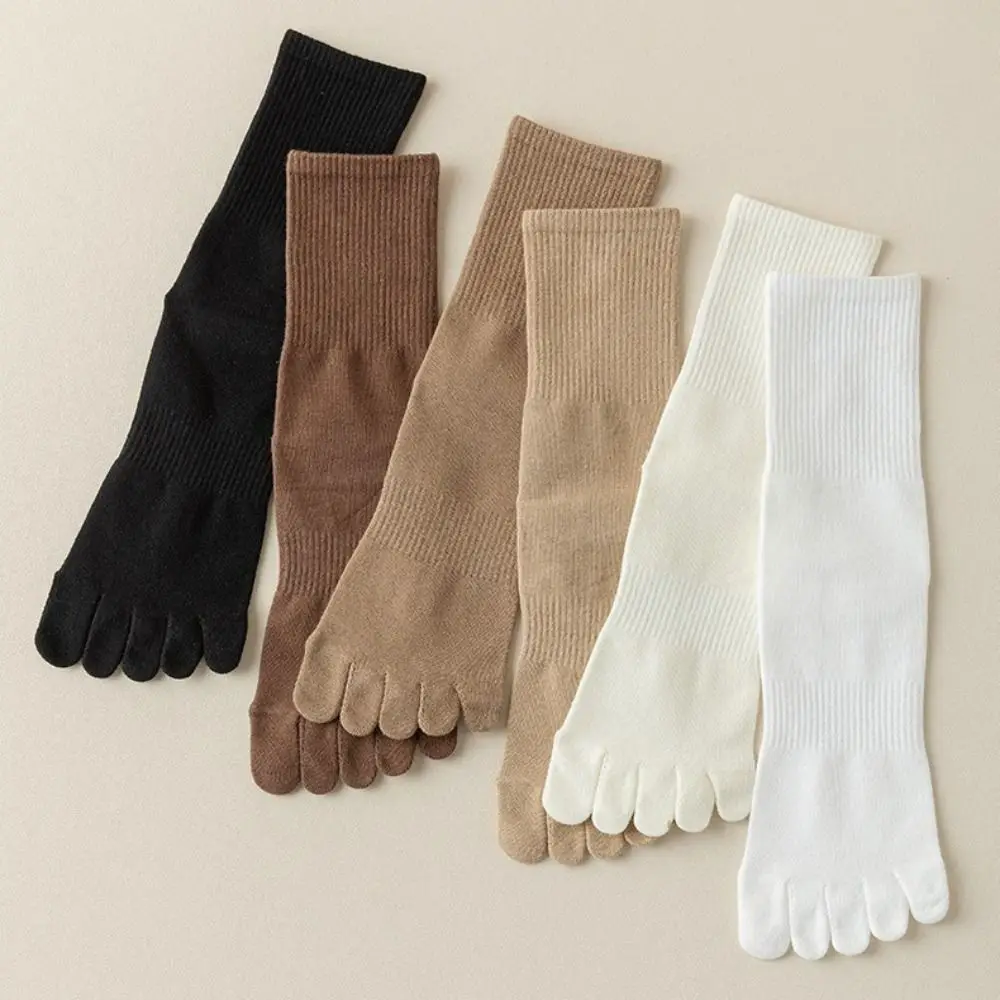 

1 Pair Fashion Mid Crew Five Finger Socks Breathable Moisture Wicking Toe Socks Odor Control Solid Color Athletic Socks Unisex