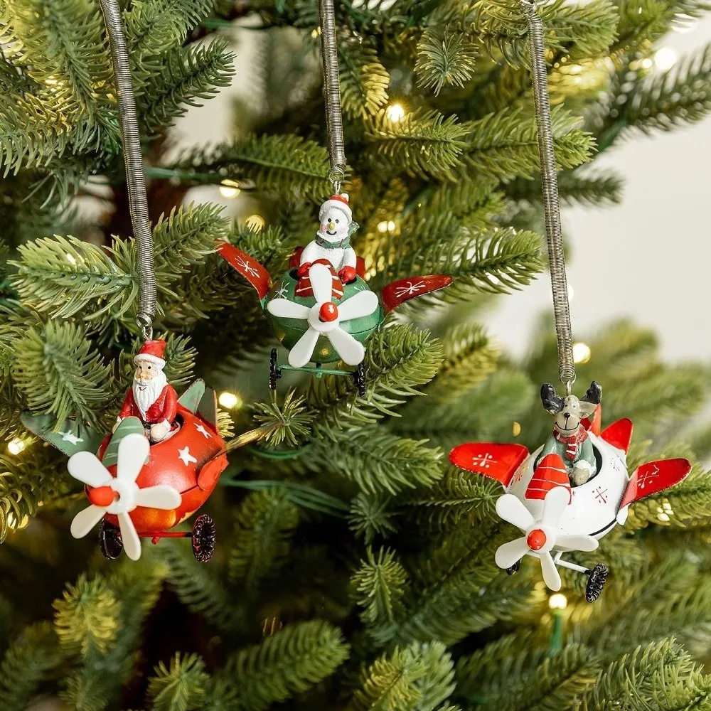 

Cartoon Santa Reindeer Figurine Snowman/Elk Hanging Christmas Plane Figurine Decorative Exquisite Iron Christmas Pendant