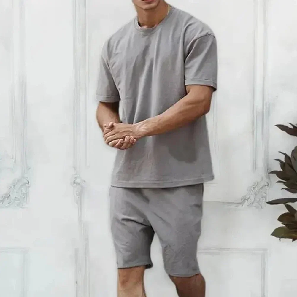 メンズ半袖Tシャツとワイドレッグショーツセット、スポーツウェア、ファッション、夏