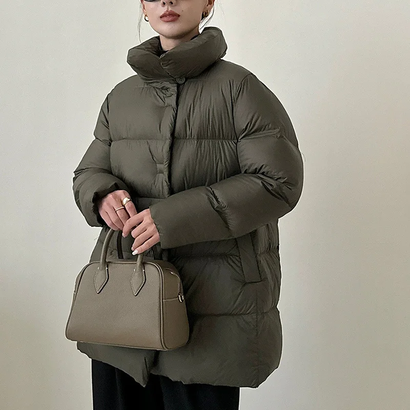 Schinteon المرأة الأبيض بطة أسفل سترة خفيفة لينة الخريف الشتاء الدافئة أبلى مع الوقوف طوق معطف فضفاض فاخر 2025 جديد #6