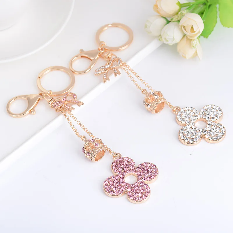 Bling 4 Leaf Clover Charm Keychain Accessories for Women Sparkling Rhinestone Car Keychain Cute Purse Charms for Handbags Gift