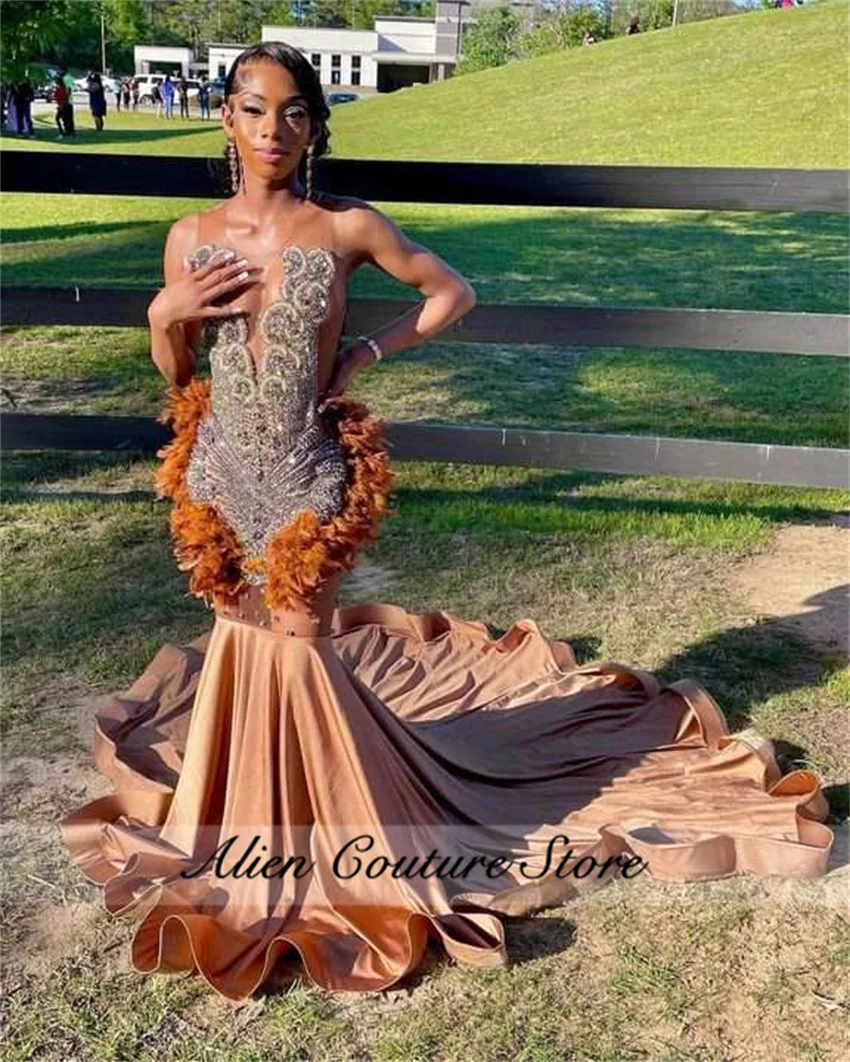 فاخر طويل حورية البحر فساتين لحضور الحفلات الموسيقية حبة الريش الماس رداء مساء فستان عيد ميلاد 2025 رداء دي سواريه مخصص